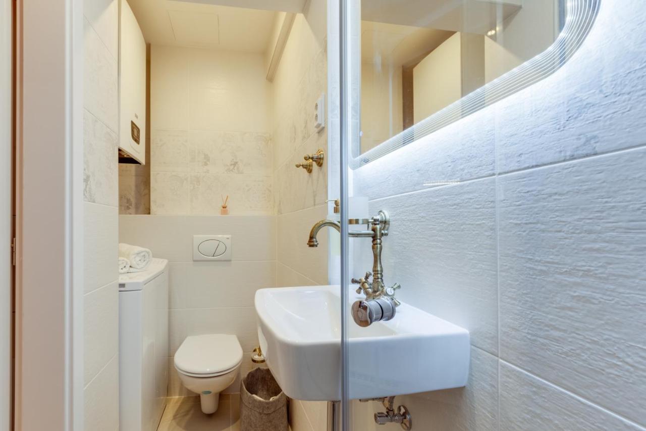 Dream Duplex On Riverside Praha Bagian luar foto